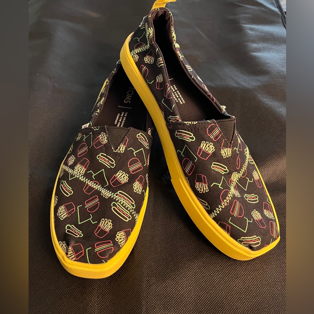 TOMS Venice Collection Glow In The Dark Canvas Shoes Men’s 9 Late Night Food